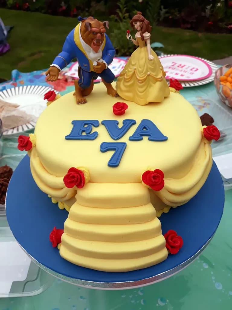 Children's birthday cake by Thelwall Bakehouse