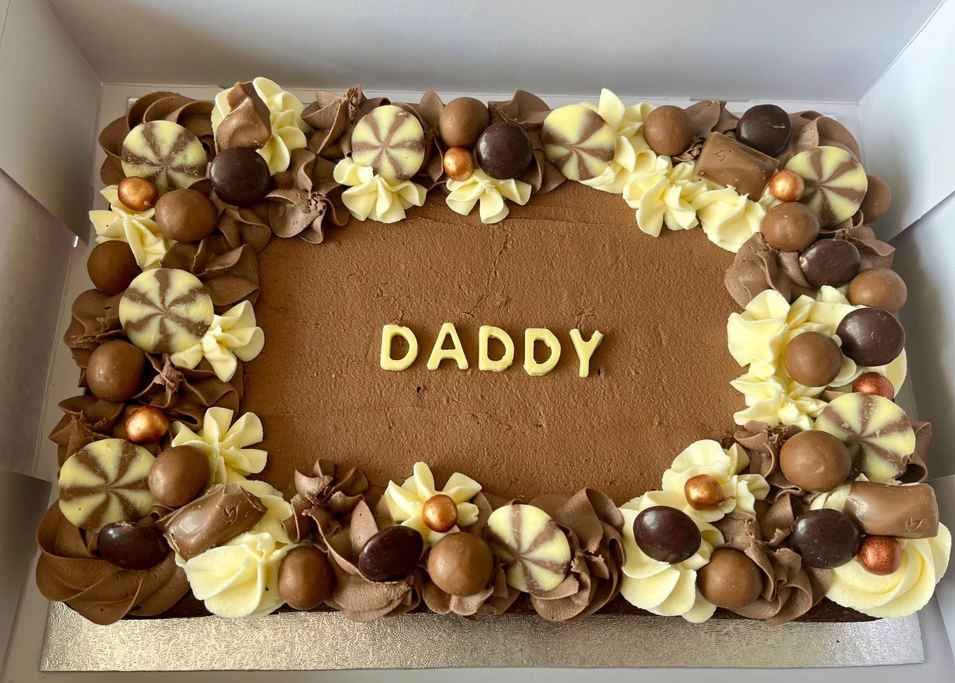Daddy chocolate rectangular cake mixed chocolates